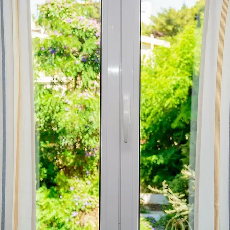 Fully Renovated And Relaxing Apartment Athens Exterior photo