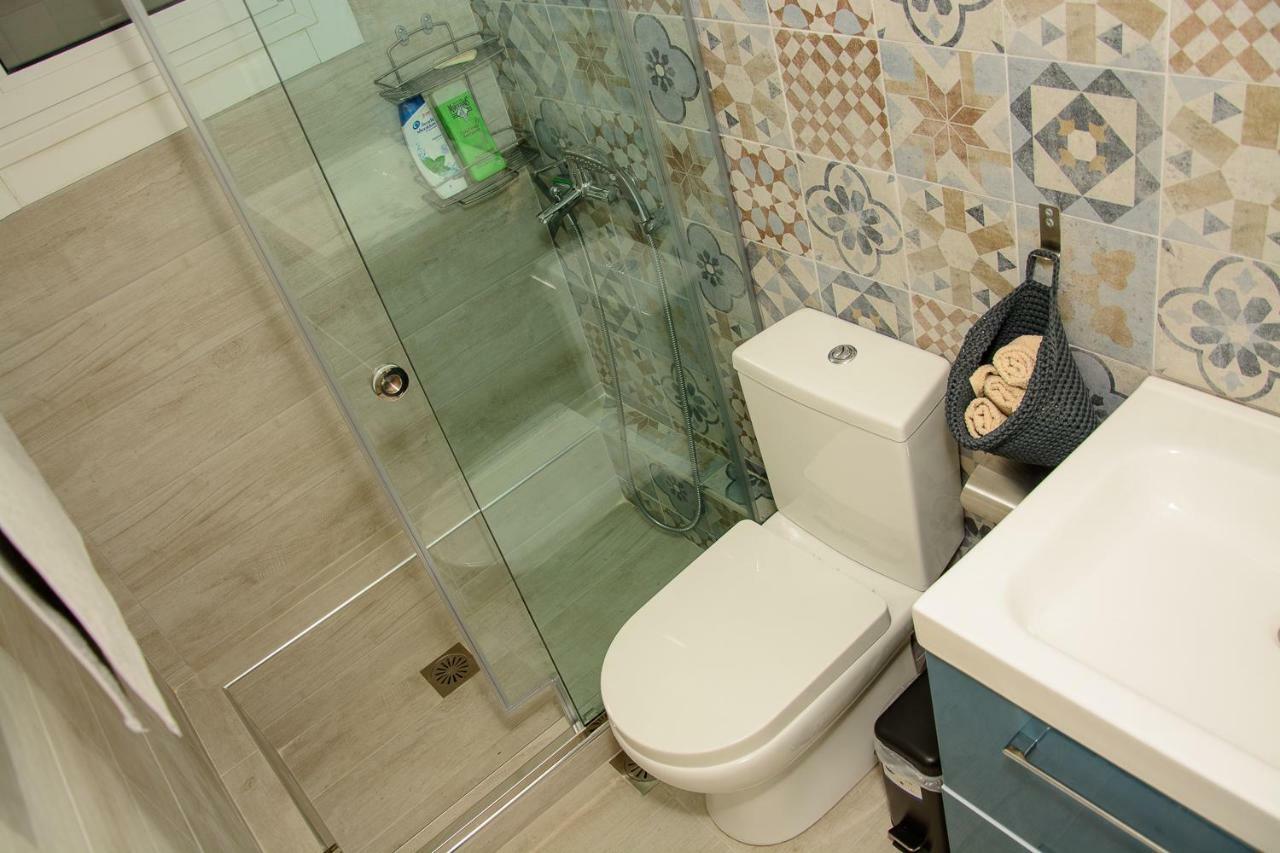 Fully Renovated And Relaxing Apartment Athens